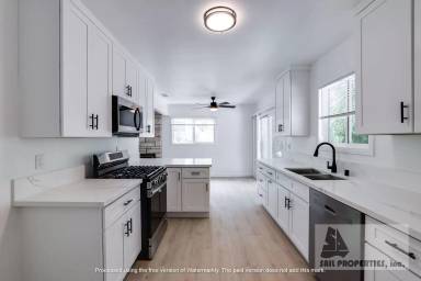 Main picture of 3023 Royce Ln