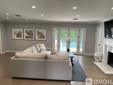 Main picture of 4320 Saugus Ave
