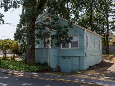Main picture of 125 N 20th St