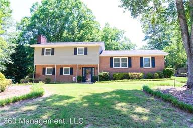 Main picture of 812 Heard Ave