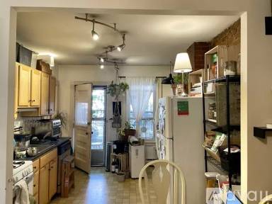 Main picture of 16 Mead St