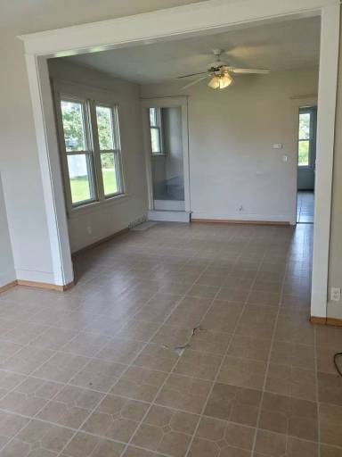 Main picture of 921 12th Ave