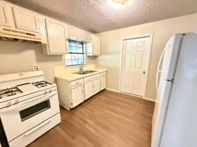 Main picture of 321 Huntington