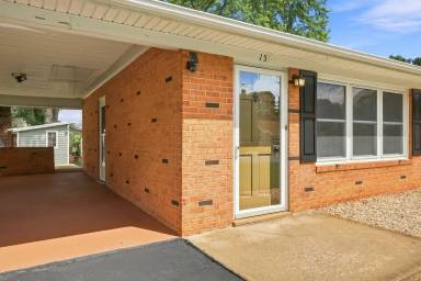Main picture of 15 Eavers Cir