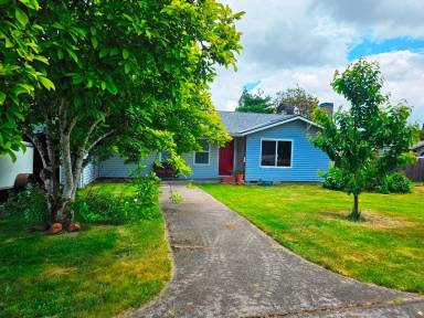 Main picture of 1206 Lottie Ln NW