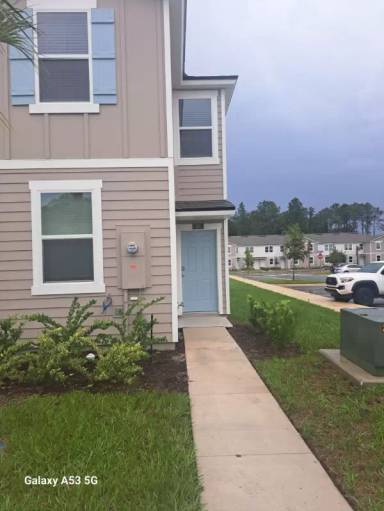 Main picture of 93 Crisanto Rd