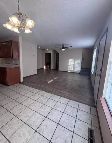 Main picture of 109 Barnard Ave