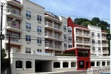 Main picture of 1100 River Rd