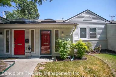 Main picture of 1412 E 38th St