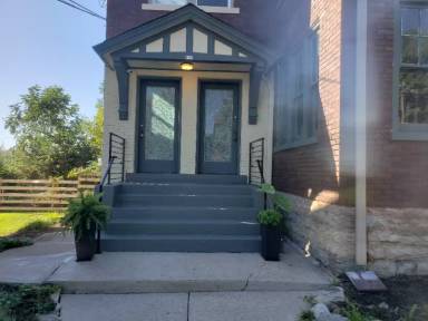 Main picture of 805 Ridgeway Ave