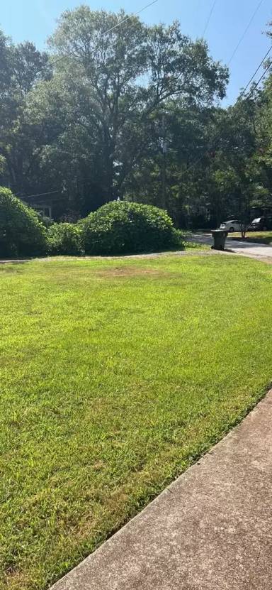 Main picture of 200 W Hillcrest Dr