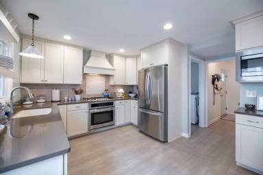 Main picture of 23213 Fairmount Blvd