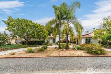 Main picture of 162 Ramona Dr