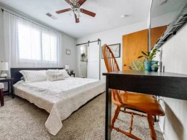 Main picture of 4706 Crest Ave SE