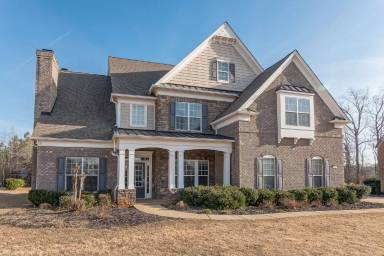 Main picture of 2405 Balthazar Way