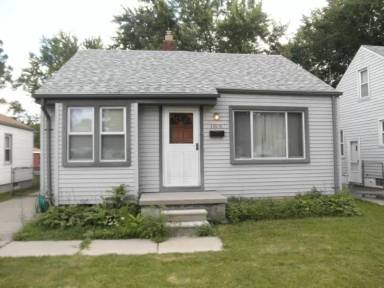 Main picture of 18936 Woodside St