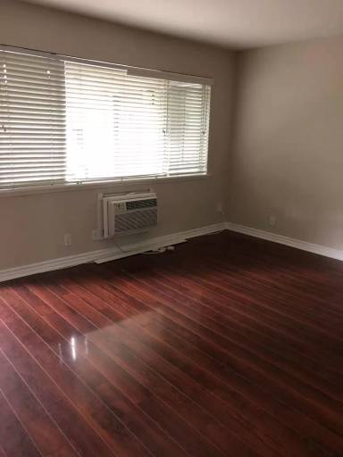 Main picture of 13506 Rye St