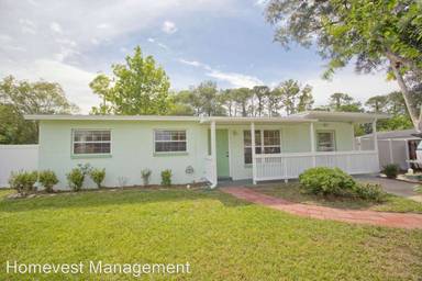 Main picture of 323 Elm Dr