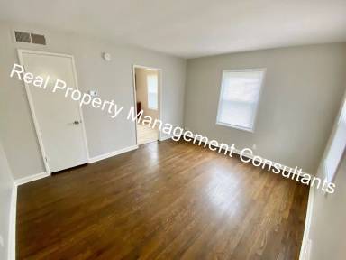 Main picture of 9548 Charlotte St