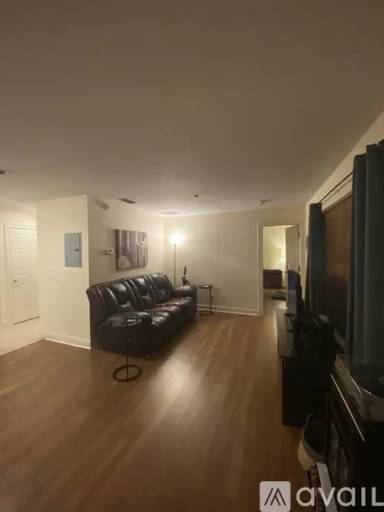 Main picture of 2892 Lincroft Ave