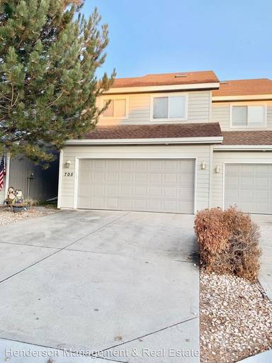 Main picture of 705 Apple Ct