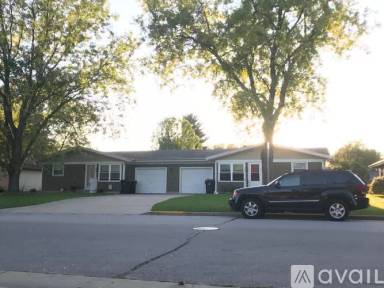 Main picture of 204 Bruns St