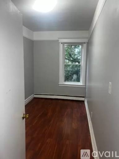 Main picture of 206 Bidwell Ave