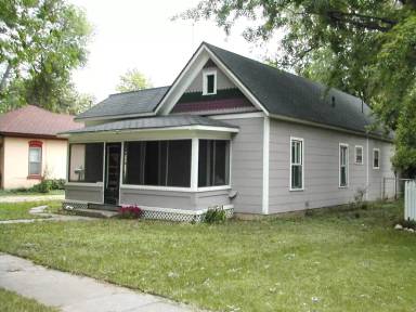 Main picture of 421 S Loomis Ave