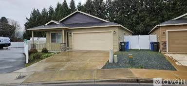 Main picture of 215 Westbrook Dr