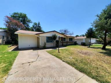 Main picture of 3408 Pleasant Run Rd