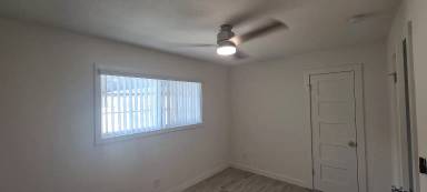 Main picture of 1433 W Almond Ave