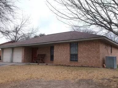 Main picture of 205 E Hogan Dr