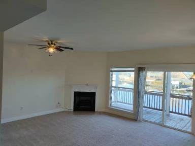 Main picture of 118 Lakeview Dr