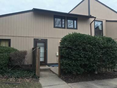 Main picture of 380 West Ct