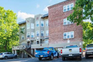 Main picture of 73 Almont St