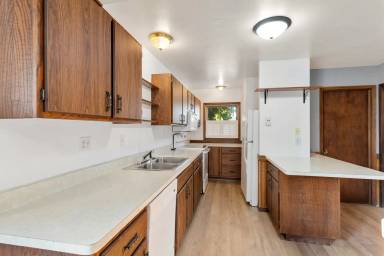 Main picture of 108 Depere St