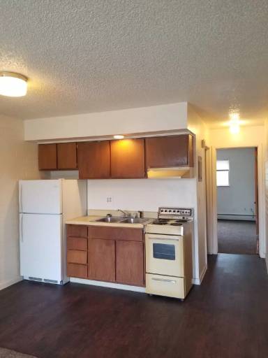 Main picture of 1900 30th St