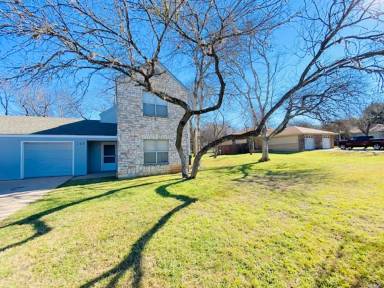 Main picture of 106 Hughson Ct