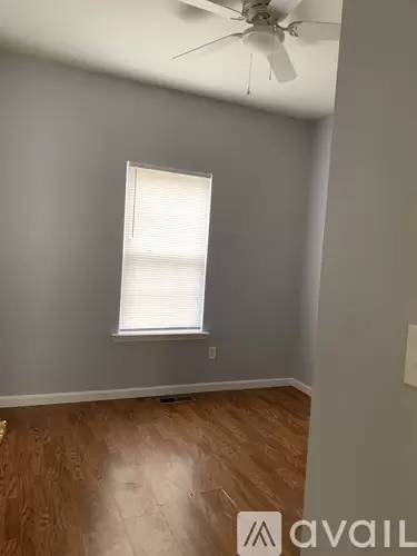 Main picture of 577 Manly Ave