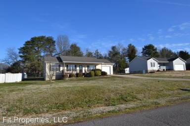 Main picture of 2012 Rocketts Way