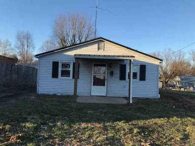 Main picture of 726 W George St
