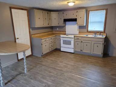 Main picture of 433 Bond St