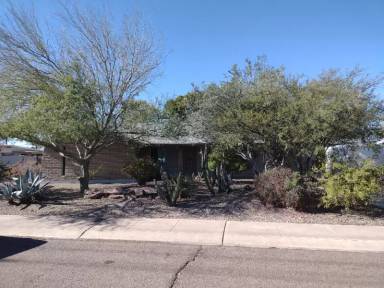 Main picture of 11212 N 32nd St