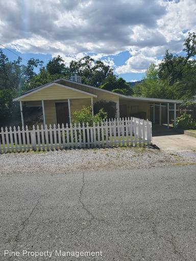 Main picture of 13710 Pit St