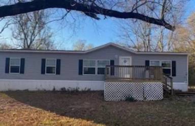 Main picture of 520 Sontepe Rd