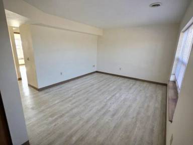 Main picture of 803 W Clayton Ave
