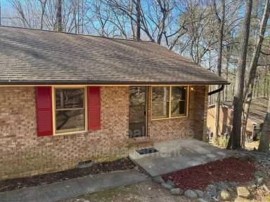 Main picture of 293 Cedar Terrace Rd