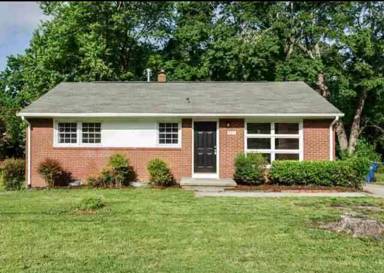 Main picture of 600 Beverly Dr