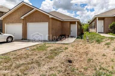 Main picture of 5719 Golf Hts