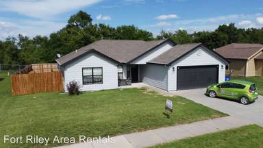 Main picture of 1715 W 14th Street Pl